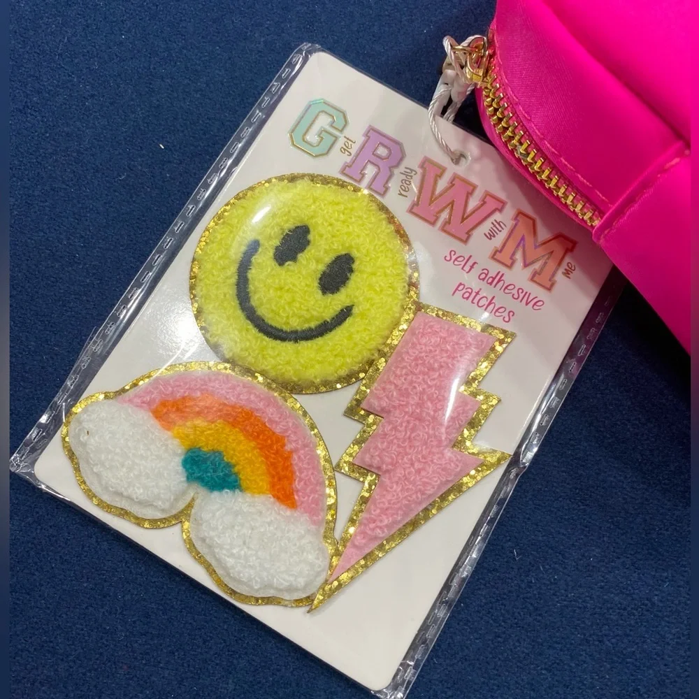 🆕 CUTEST little bright pink pouch w/golden zipper closure& 3 self stick patches